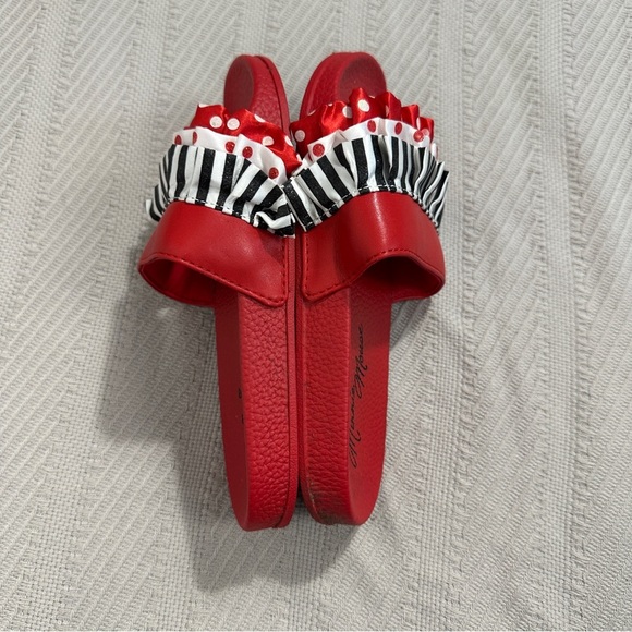 Minnie Mouse slides, girls size 1-2, ruffles, polka dots, spring, summer, beach - Picture 9 of 9